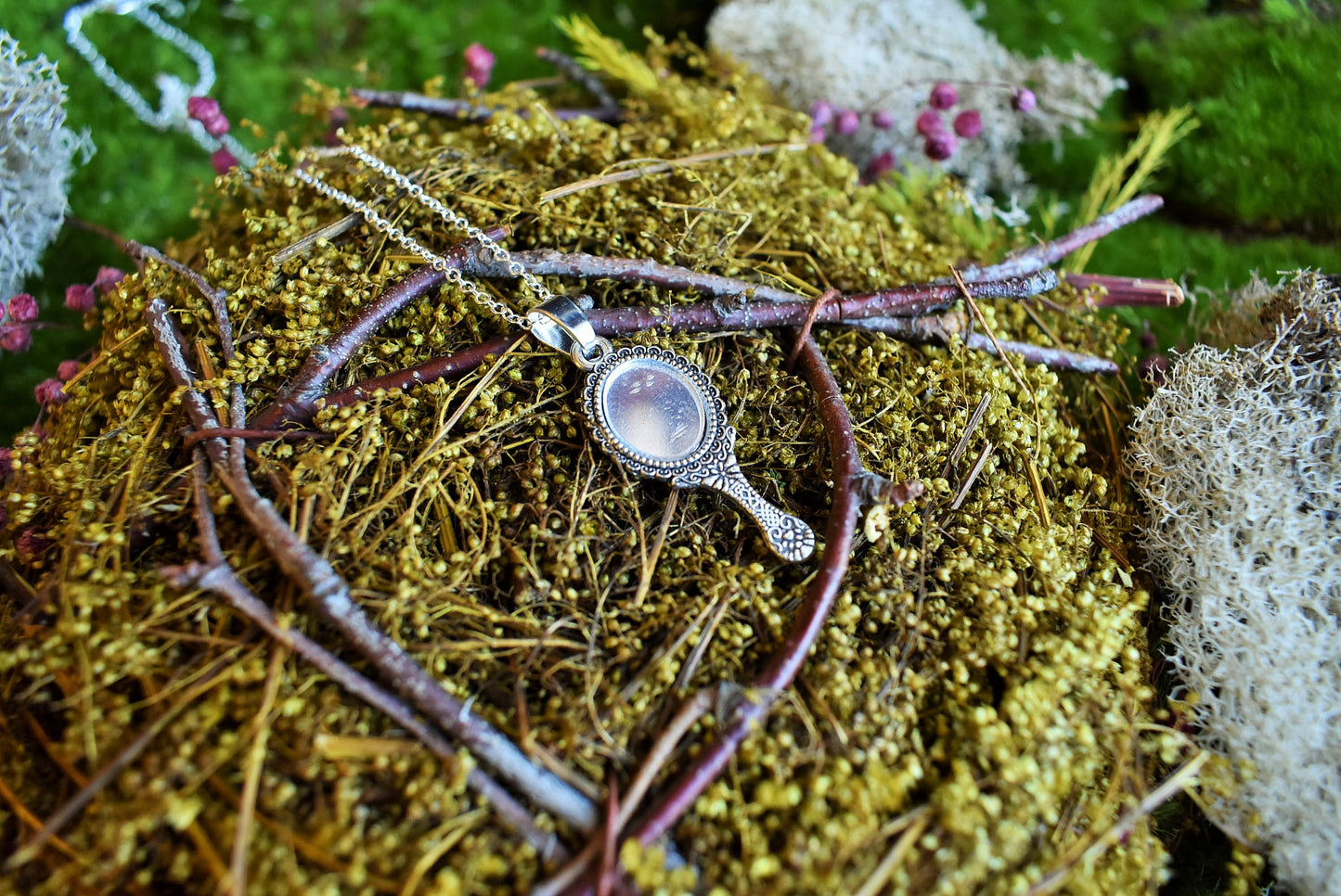 MINI MIRROR Necklace